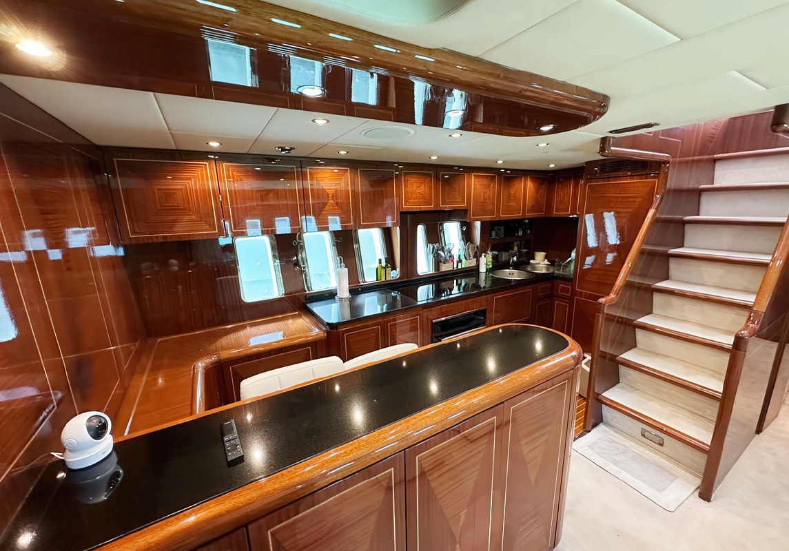 Аренда яхты Mangusta 72 Elton II на Лазурном берегу, Франция